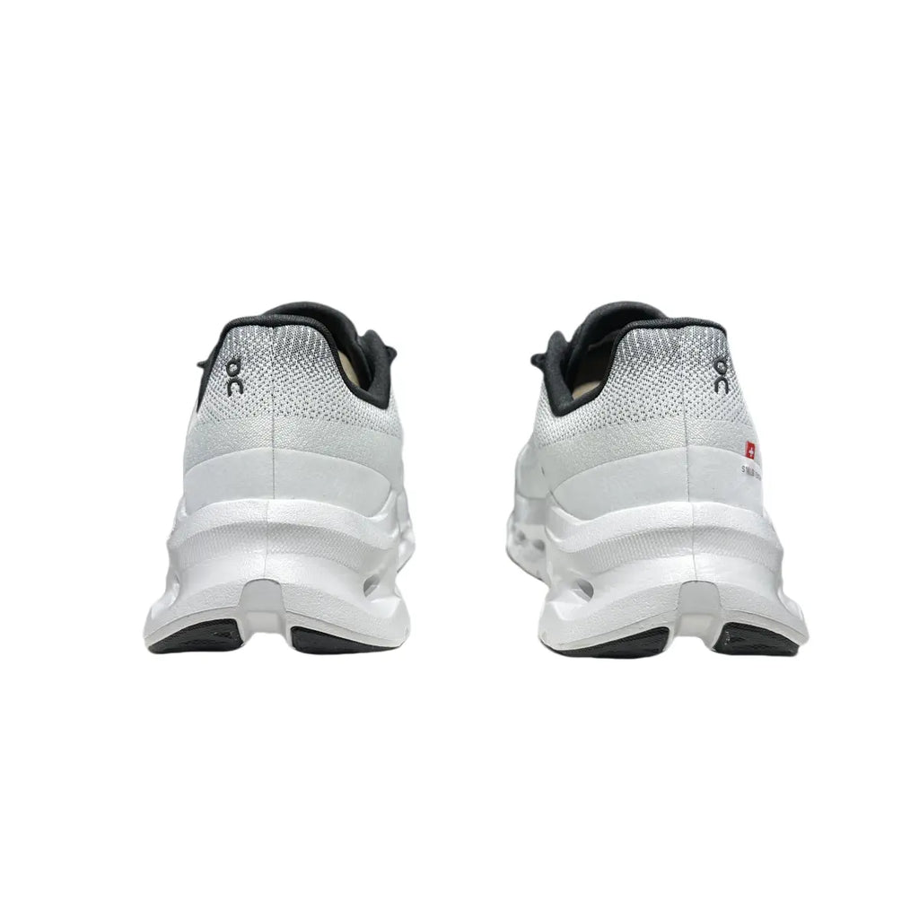 Cloudtilt Black/Ivory