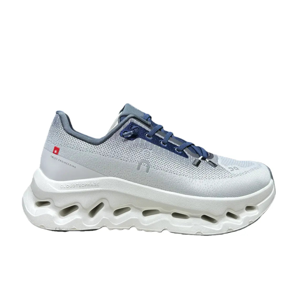 Cloudtilt White/Navy Blue