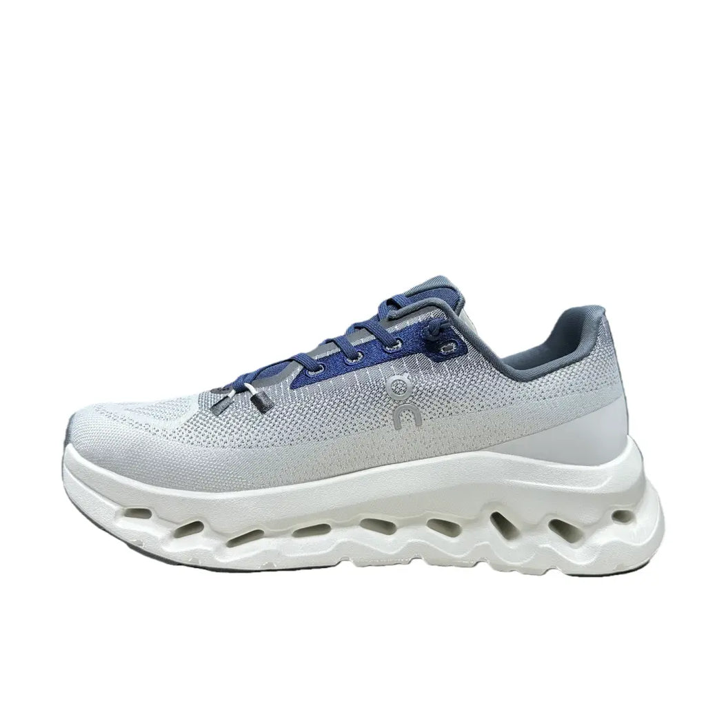 Cloudtilt White/Navy Blue