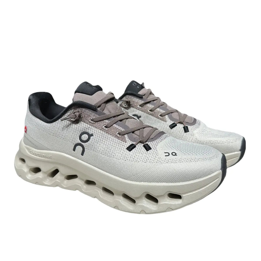 Cloudtilt Dark Beige/Black