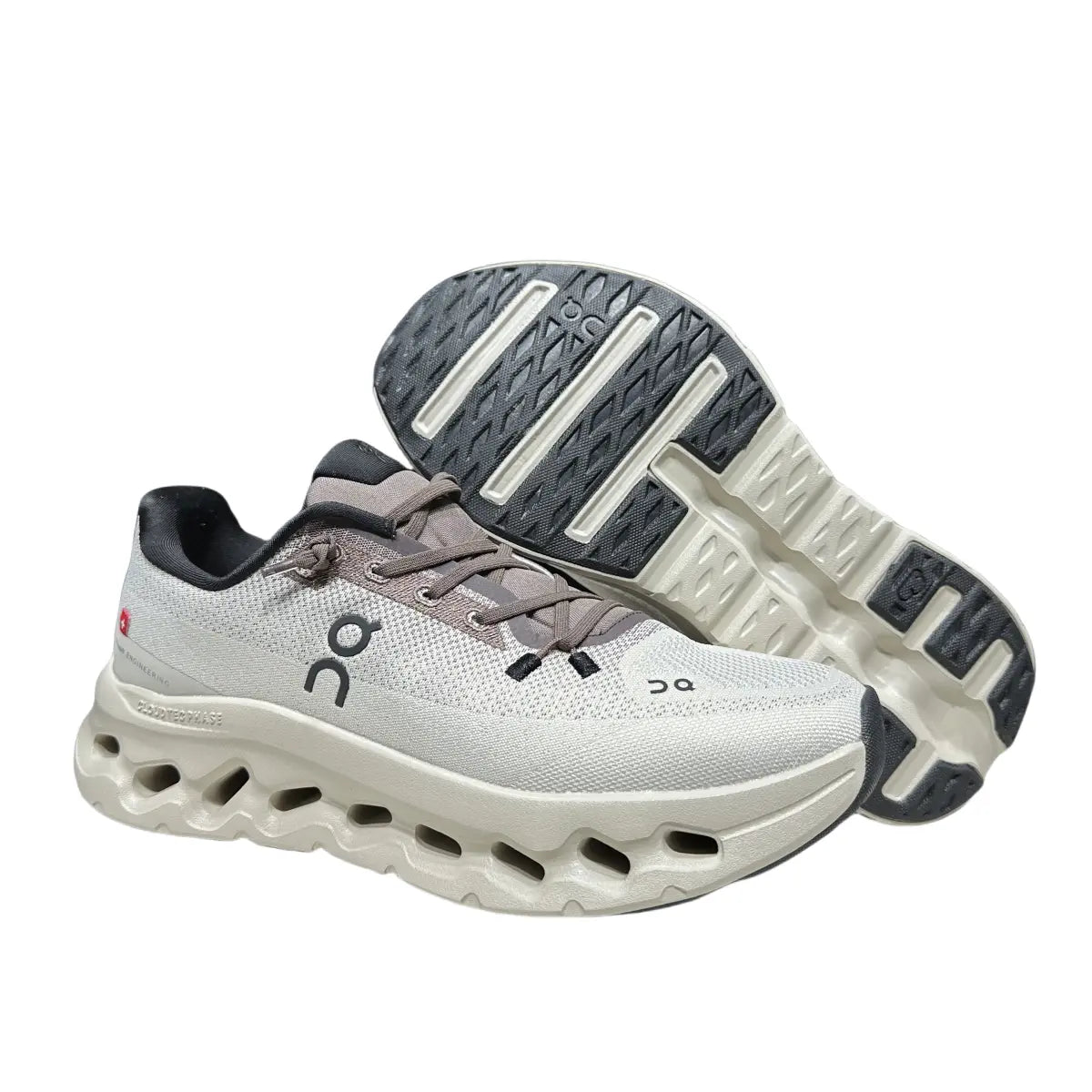 Cloudtilt Dark Beige/Black